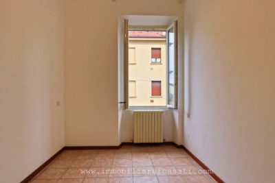 piccolo bilocale centro lissone foto15