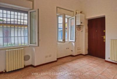 piccolo bilocale centro lissone foto12