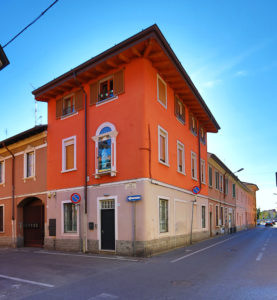 piccolo bilocale centro lissone foto