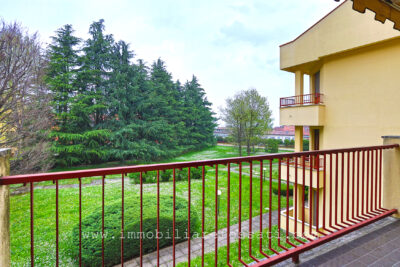 quadrilocale signorile terrazzi besana foto4