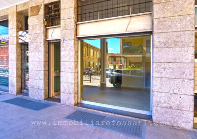 negozio centro storico lissone foto8