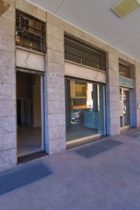 negozio centro storico lissone foto13