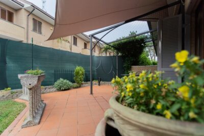 villa bifamiliare giardino calo' foto 2