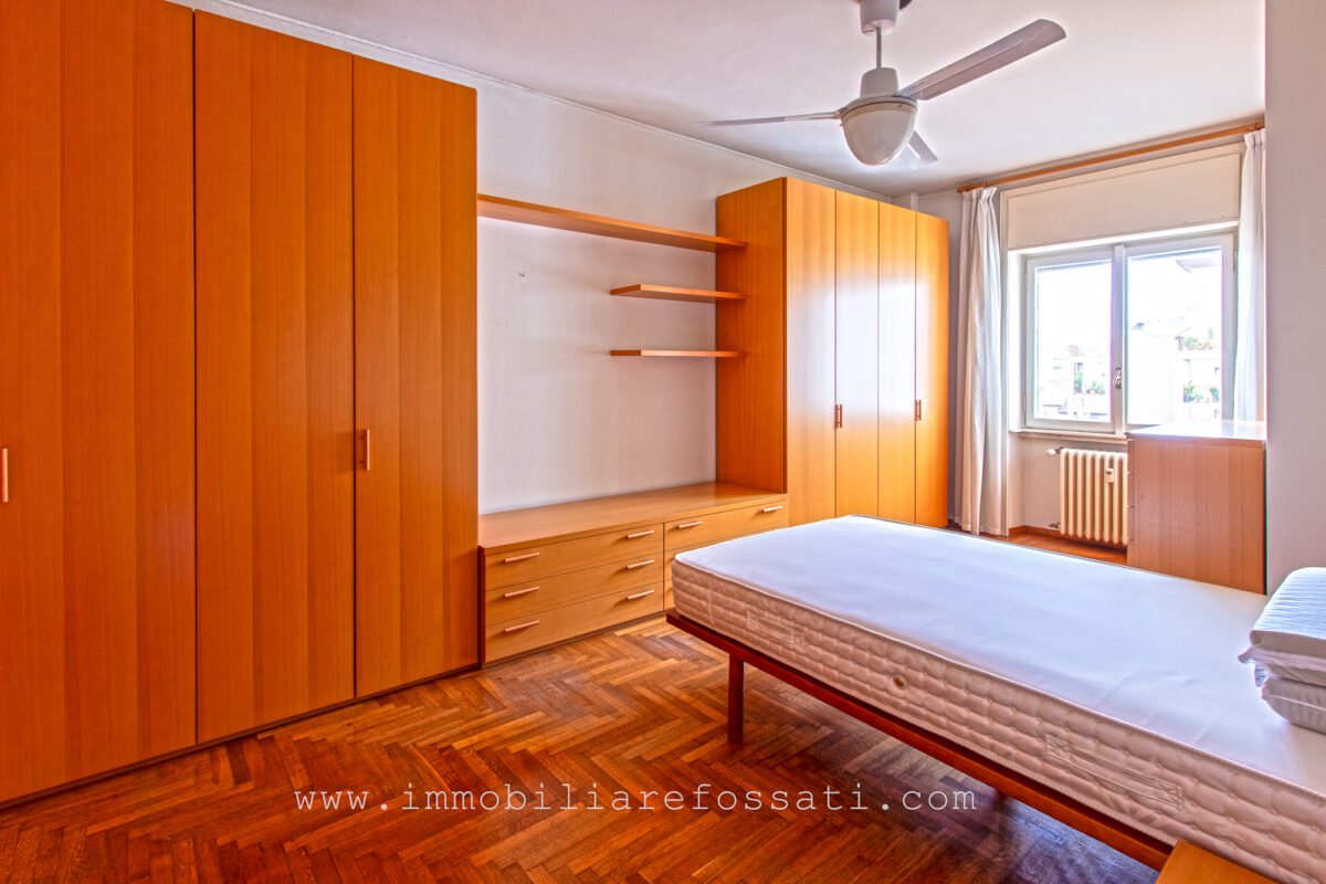 ampio appartamento centro liissone foto16