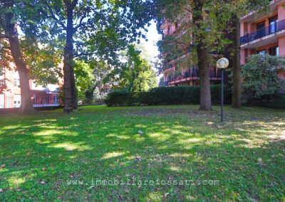 trilocale signorile terrazzo Monza foto5