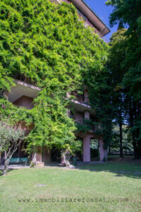 trilocale signorile terrazzo Monza foto38