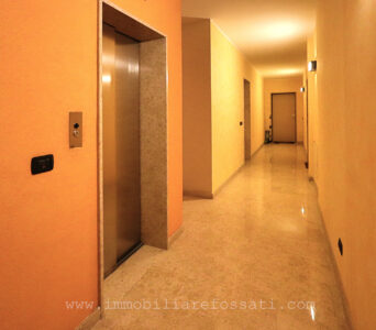 bilocale arredato terrazzo lissone foto17
