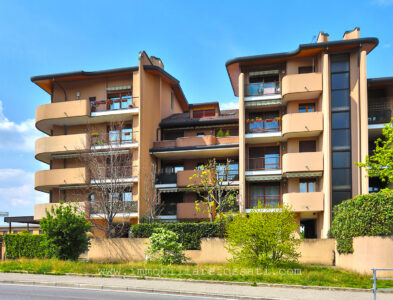 trilocale mansarda terrazzi lissone foto32