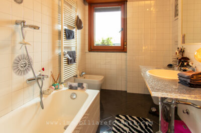 trilocale mansarda terrazzi lissone foto11